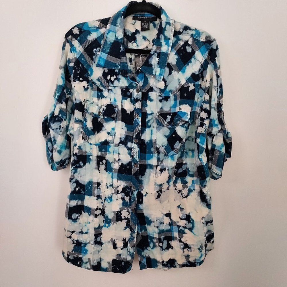 Ashley Stewart 100% Cotton Button Down Tabbed Sleeve Blue/White Shirt NWT